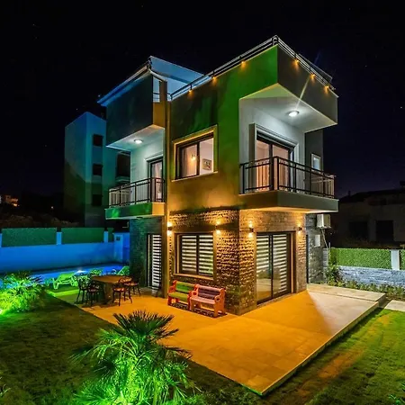 Villa With Pool In The Unique Nature Of Mordogan Karaburun (Izmir)